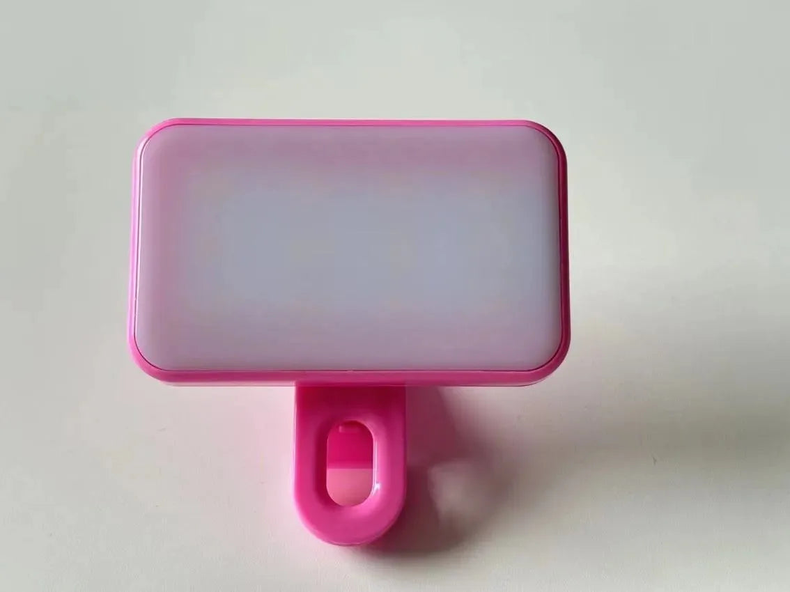 🎁 Clip-On Mini LED Selfie Light (100% off)